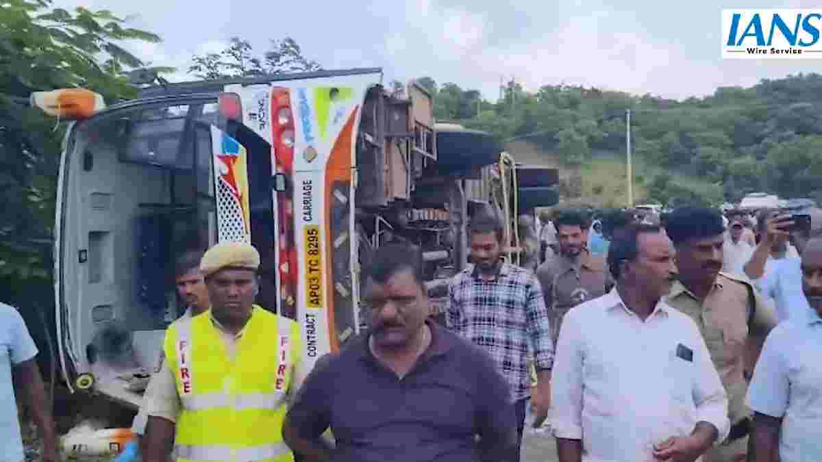 ಅನಂತಗಿರಿ ಘಾಟ್ ರಸ್ತೆಯಲ್ಲಿ ಬಸ್ ನಿಯಂತ್ರಣ ತಪ್ಪಿ ದುರಂತ; ನಾಲ್ವರು ಮಹಿಳೆಯರು ಸಾ*ವು!!
