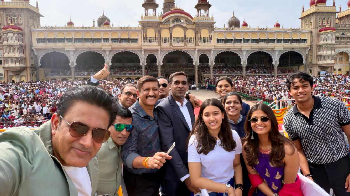 ಮೈಸೂರು ದಸರಾ ಮೆರವಣಿಗೆಯಲ್ಲಿ ಭಾಗಿಯಾದ ಅನಿಲ್ ಕುಂಬ್ಳೆ; ಕನ್ನಡ ನಾಡಿನ ಬಗ್ಗೆ ಏನಂದ್ರು?!!
