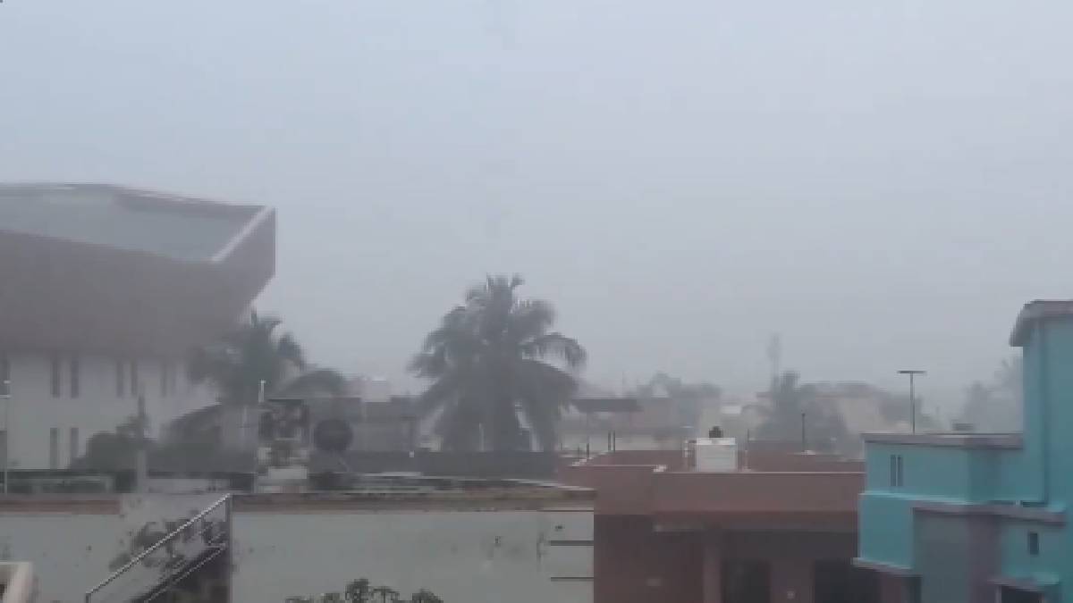 Cyclone Arnab Update: Odisha School Closures and Andhra Pradesh Evacuations
