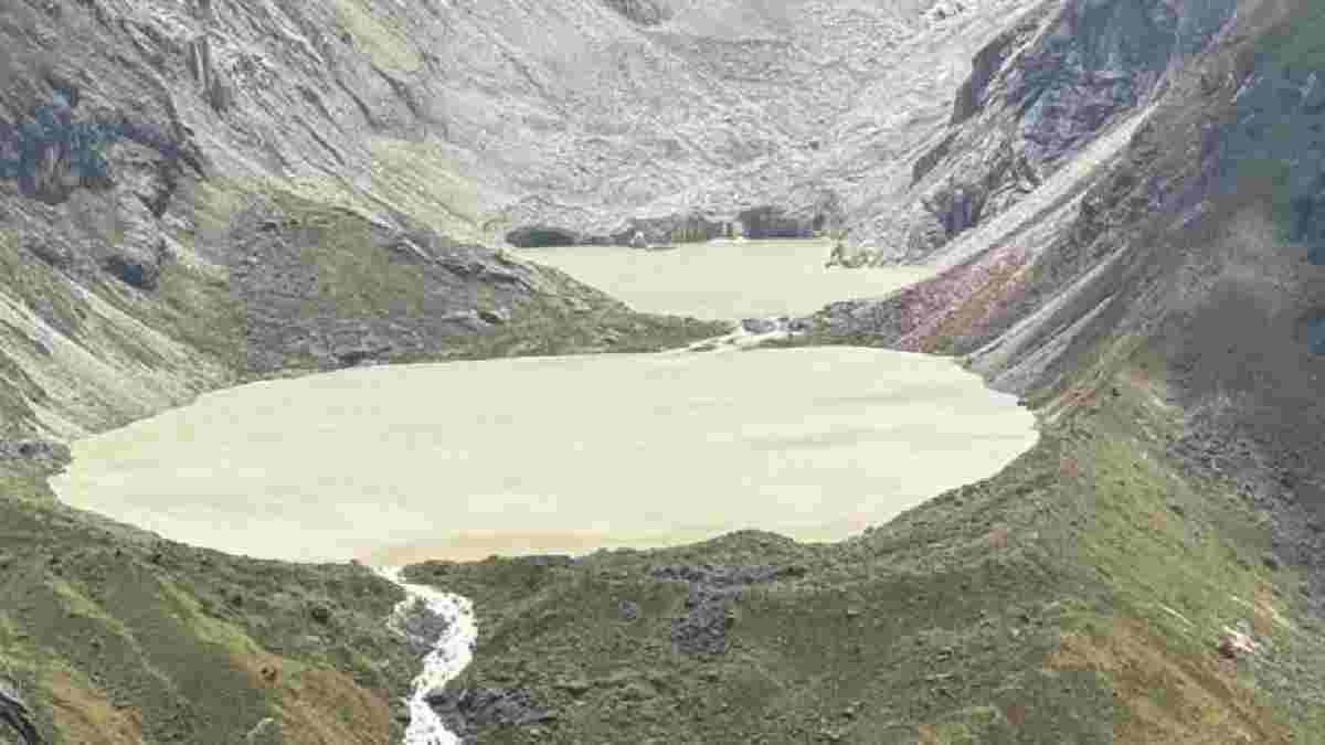 Bhutan glacial lake outburst raises India flood alerts