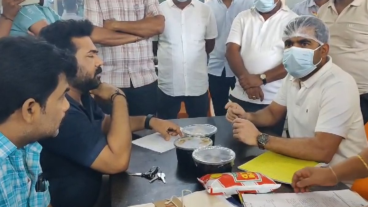 ಬಳ್ಳಾರಿಯಲ್ಲಿ ಐದು ಹೋಟೆಲ್‌ಗಳ ಮೇಲೆ ಅಧಿಕಾರಿಗಳ ದಾಳಿ: 1.25 ಲಕ್ಷ ರೂ. ದಂಡ!!