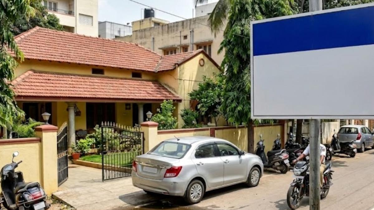 ಮನೆ ಮುಂದೆ ಕಾರು ನಿಲ್ಲಿಸಿದರೂ ಹಣ ಕಟ್ಟಬೇಕಾ? ಬೆಂಗಳೂರಿನಲ್ಲಿ ಪಾರ್ಕಿಂಗ್ ಶುಲ್ಕಕ್ಕೆ ತಾತ್ಕಾಲಿಕ ತಡೆ!!