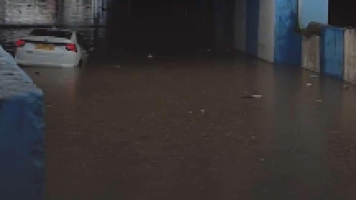 Bengaluru resident questions leaders over waterlogged roads