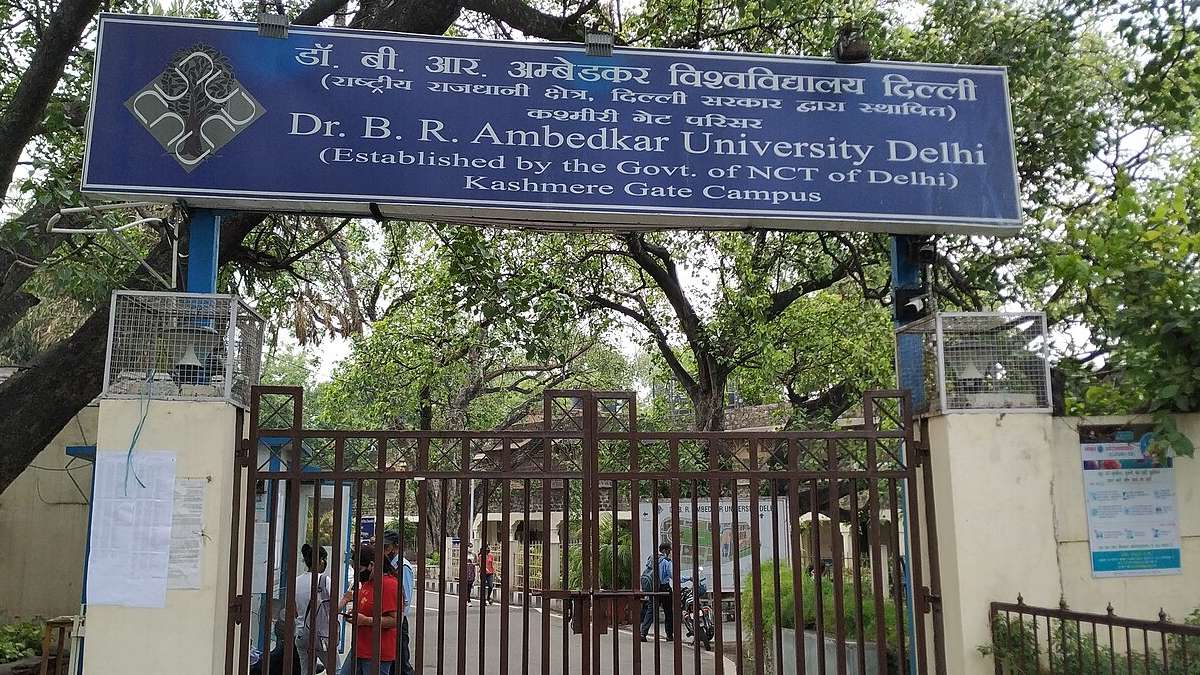 Students protest over restrictions at Ambedkar University | Photo Credit: https://x.com/nextminutenews7 I https://commons.wikimedia.org/