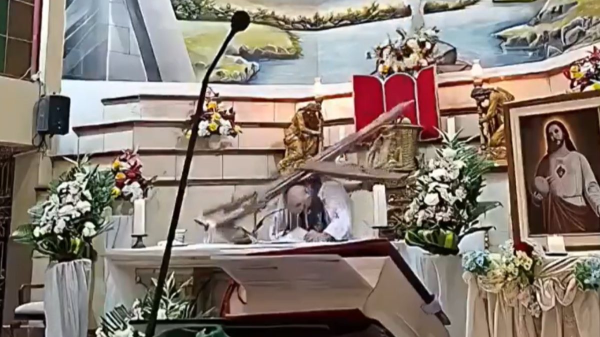 Tragedy During Mass: Priest Killed as Giant Crucifix Falls in Live Broadcast