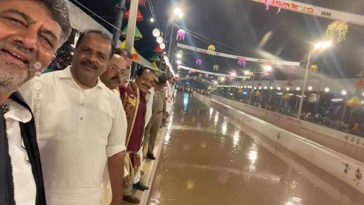 ಜೆನ್‌ಝಿ ಟ್ರೆಂಡ್‌ಗೆ ತಕ್ಕಂತೆ ಅಪ್‌ಡೇಟ್ ಆದ ಡಿಕೆಶಿ? ಮೈಸೂರು ಕಂಬಳದಲ್ಲಿ ವ್ಲಾಗ್!!