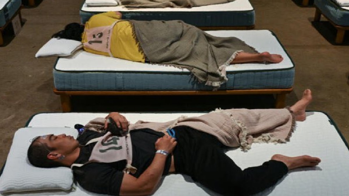 Participants compete in Japan sleep contest | Photo Credit: https://x.com/T_Dalkiran