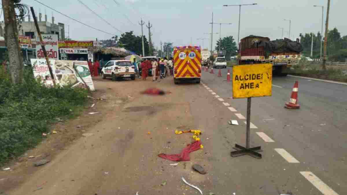 Four Bhavani Devotees Killed by Scorpio