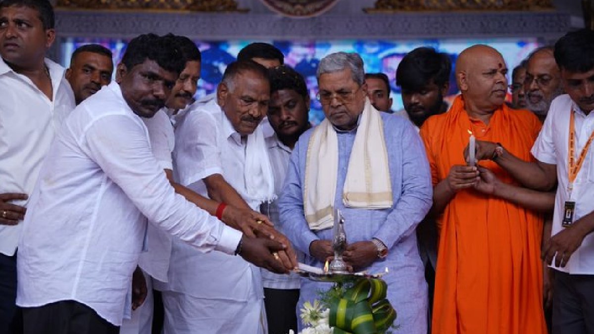 ಶ್ರವಣಬೆಳಗೊಳದ ಕಬ್ಬಾಳು ಗ್ರಾಮದಲ್ಲಿ ಭಕ್ತ ಕನಕದಾಸರ ಪ್ರತಿಮೆ ಅನಾವರಣ - ಗಣ್ಯರಿಂದ ಗೌರವ ನಮನ!!