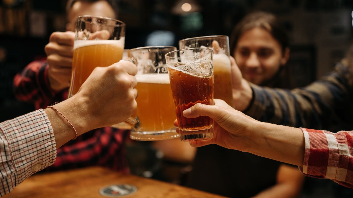 Karnataka Beer Sales Soar 41.32% After AIB Policy; Excise Revenue Jumps by ₹541 Crore in Six Months
