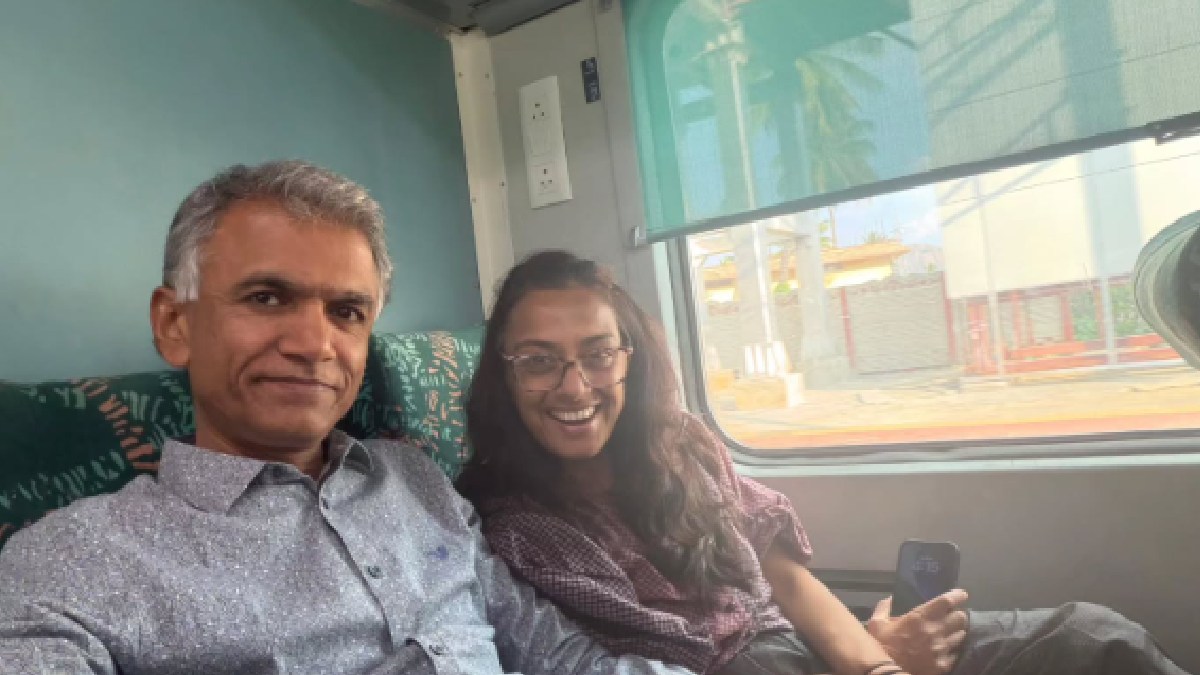 ಸಚಿವರಾದರೂ ಆಡಂಬರವಿಲ್ಲ! ಮೈಸೂರು ದಸರಾ ನೋಡಲು ಆಟೋ ಹತ್ತಿದ ಕೃಷ್ಣಭೈರೇಗೌಡ!!