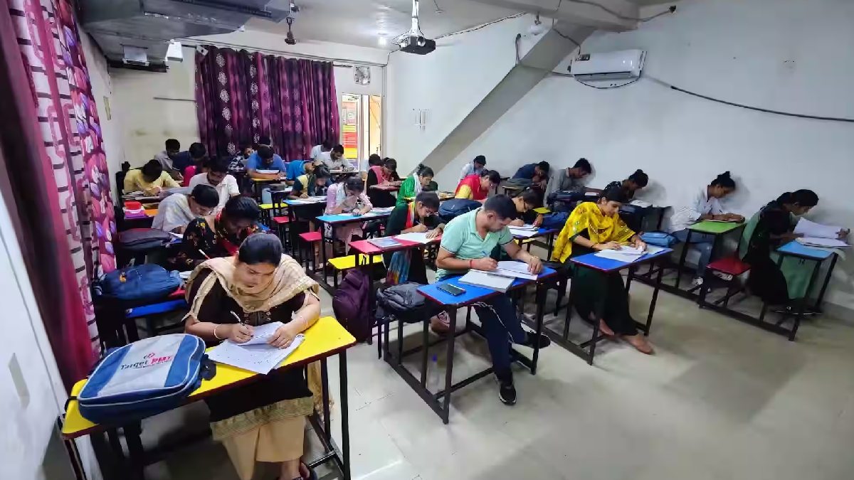 ಕೋಚಿಂಗ್ ಸೆಂಟರ್‌ಗಳ ಮೇಲೆ ಹೊಸ ನಿಯಂತ್ರಣ -  ನಿಯಮ ಉಲ್ಲಂಘಿಸಿದರೆ ₹5 ಲಕ್ಷ ದಂಡ!!