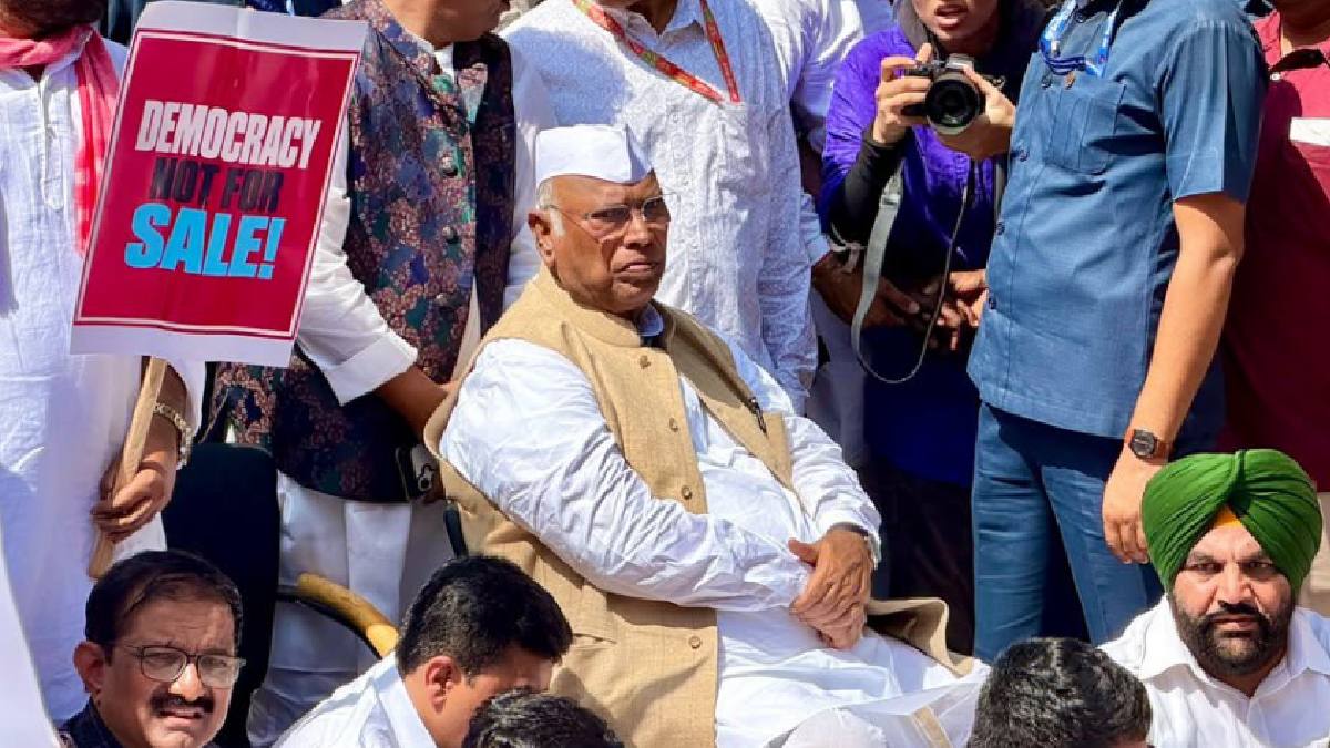 CEC Appointment Row: Kharge Hosts Opposition MPs To Sign Letter Seeking Meeting With Gyanesh Kumar