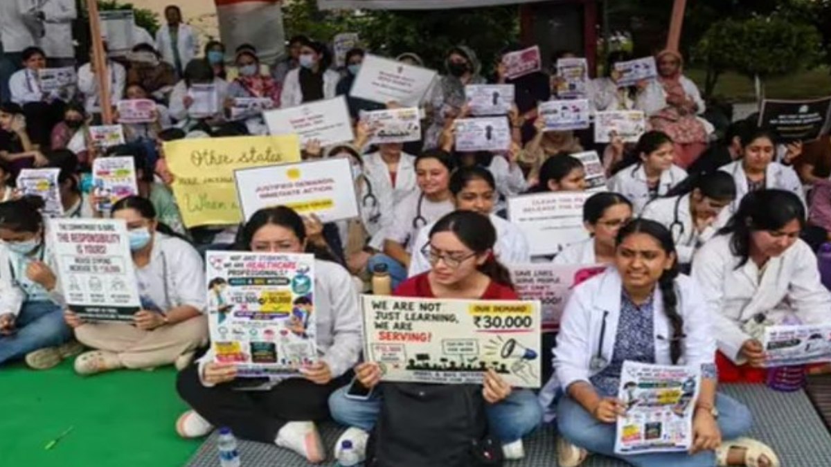 Maharashtra Medical Interns Threaten November 1 Strike