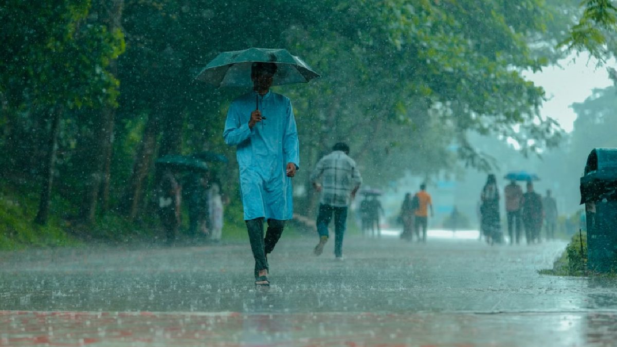 Monsoon Not Over Yet: IMD Issues Rain Alert For 10+ States Including Delhi, UP And Bihar