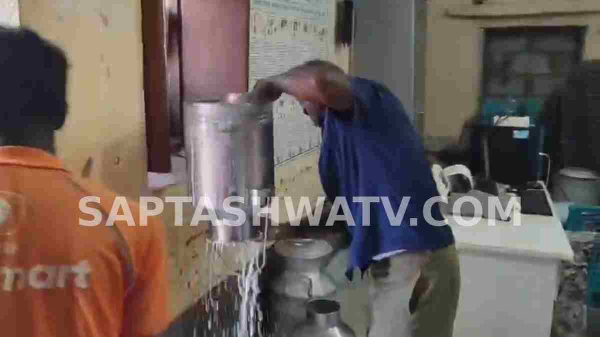 Farmers Spill Milk Over Pending Dues