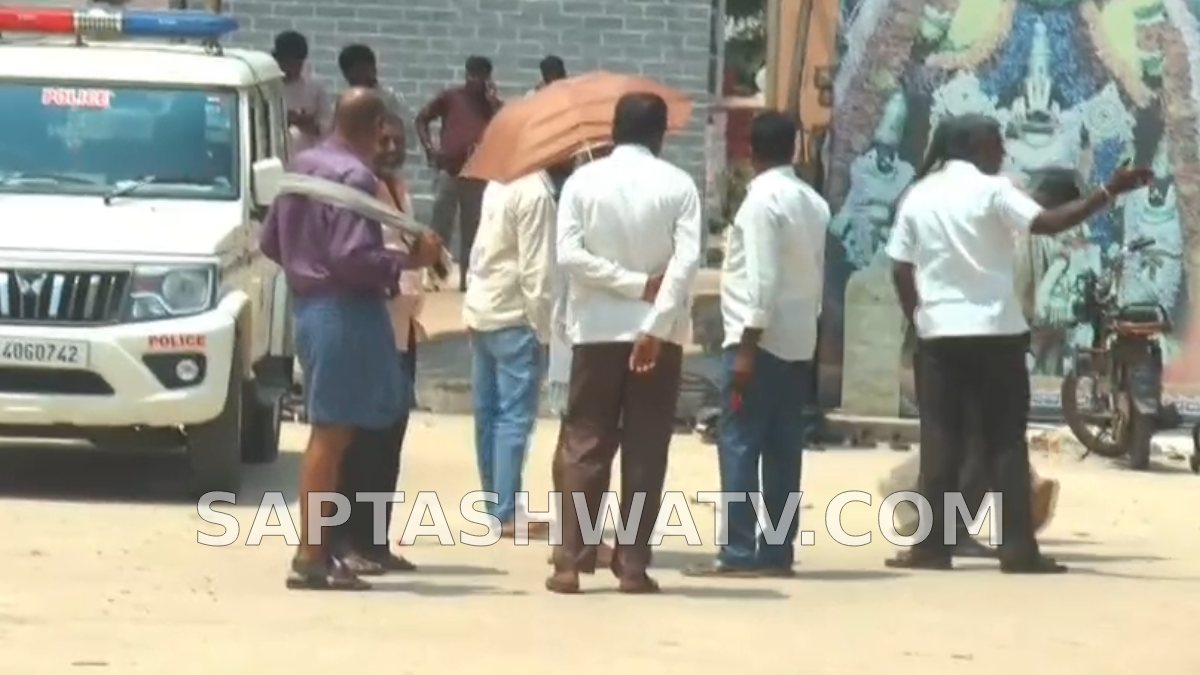 ಚಿಕ್ಕಬಳ್ಳಾಪುರದಲ್ಲಿ ದಲಿತರಿಗೆ ದೇವಾಲಯ ಪ್ರವೇಶ ನಿರಾಕರಣೆ ಆರೋಪ - ಊಲವಾಡಿಯಲ್ಲಿ ಮತ್ತೆ ಭುಗಿಲೆದ್ದ ವಿವಾದ!