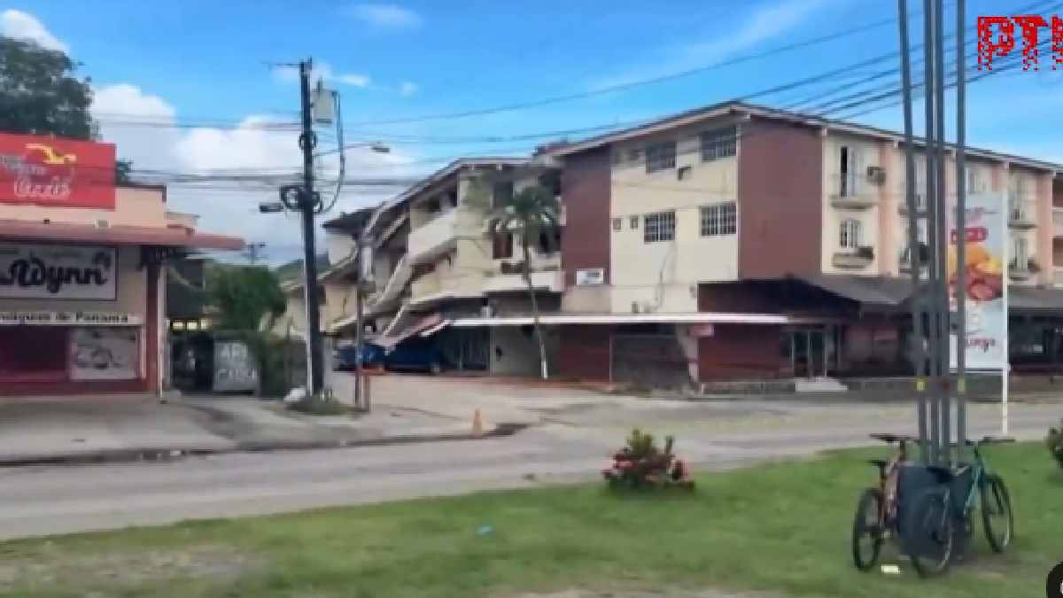 Residents evacuate buildings after powerful Panama earthquake