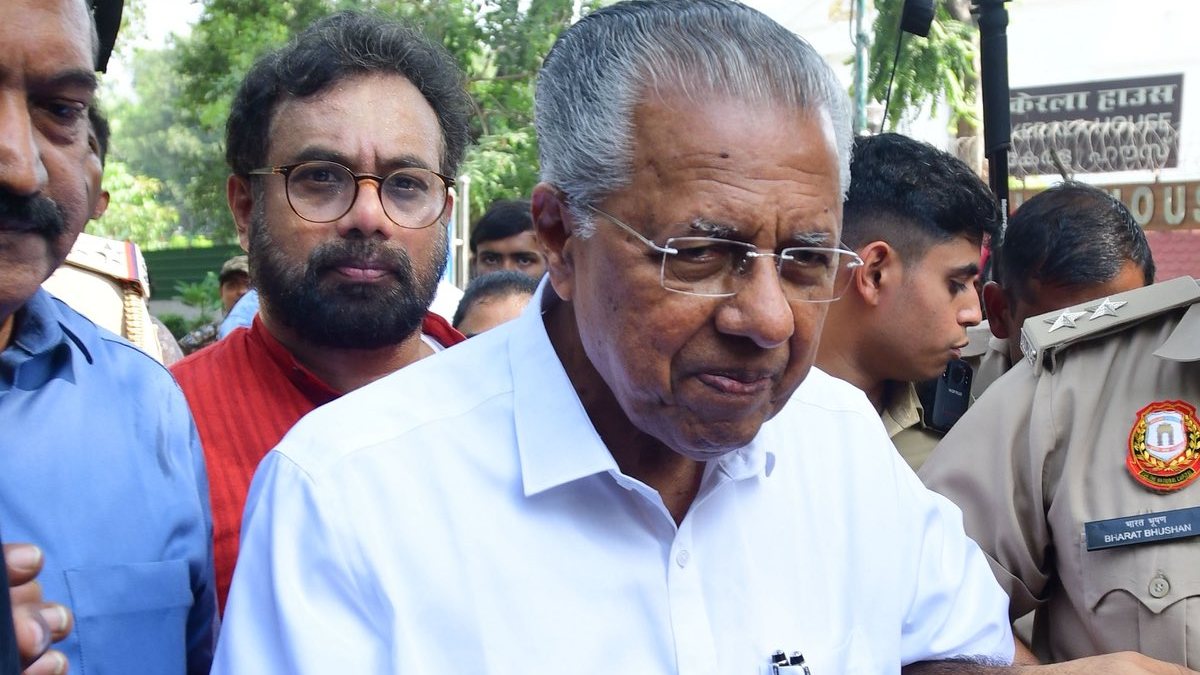 ED Summons Pinarayi Vijayan for October 23 Questioning in CMRL Bribery Case