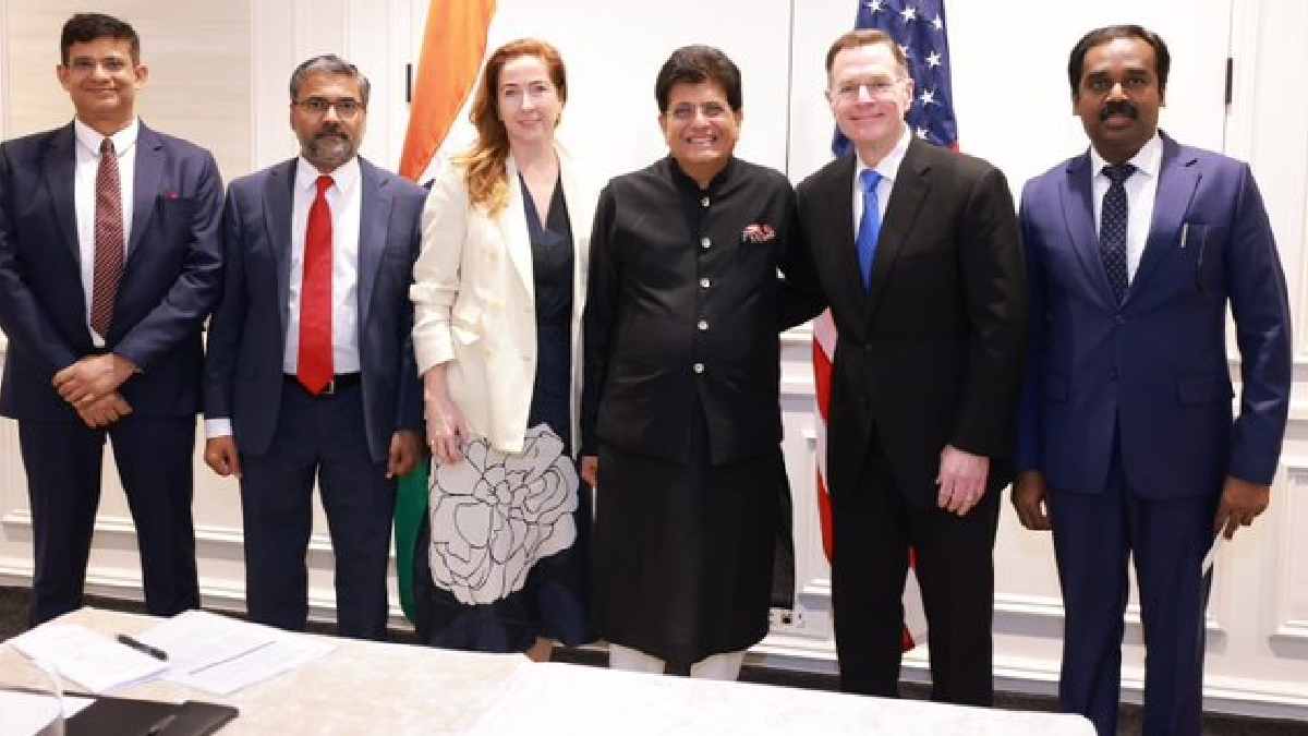 Piyush Goyal Meets Aon CEO Greg Case in New York, Discusses India Expansion