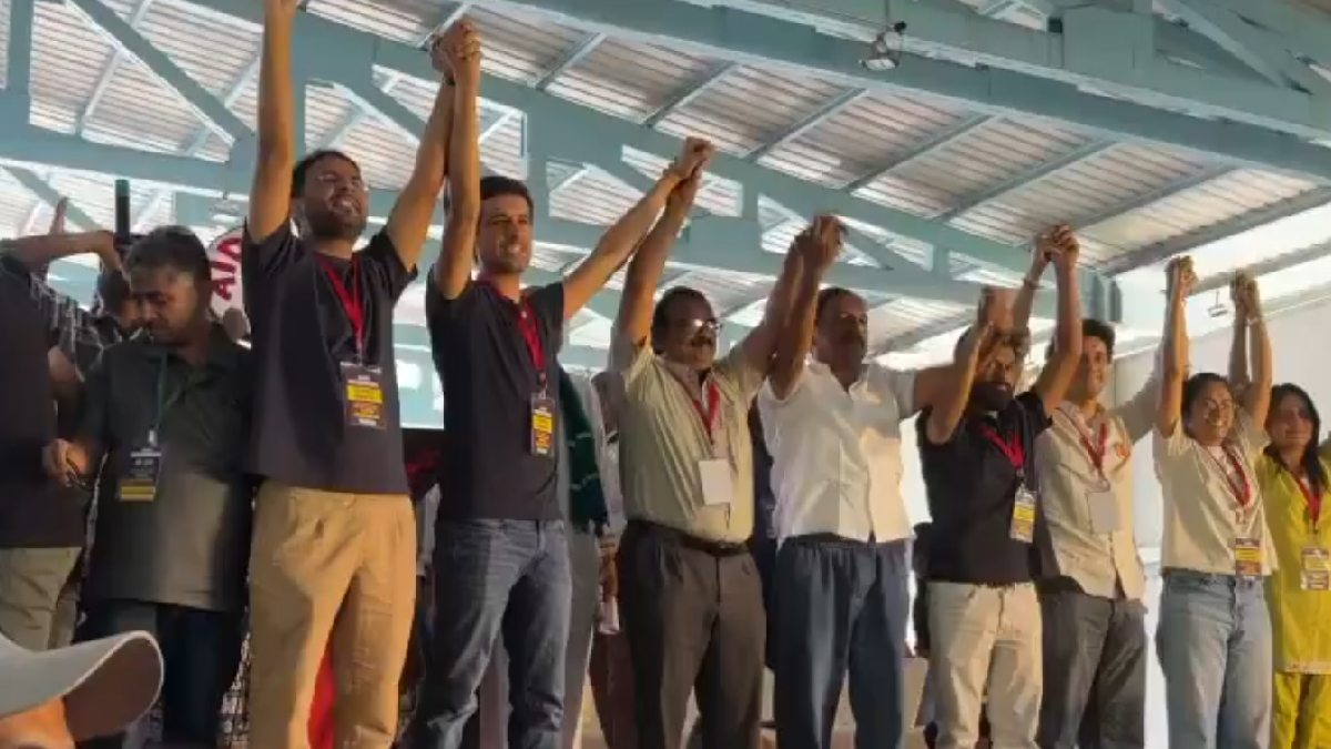 Prakash Raj, Dhruv Rathee Join Abhijeet Dipke In Bengaluru Protest Against SIR