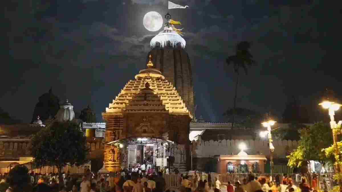 Full Moon Behind Puri Jagannath Temple’s Neelachakra