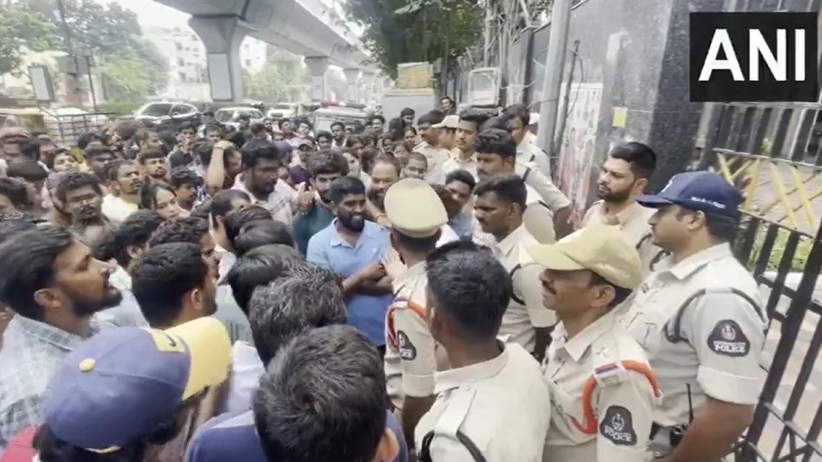 TGPSC Protest: Students Demand AEE Exam Rescheduling Over SSC JE Date Clash