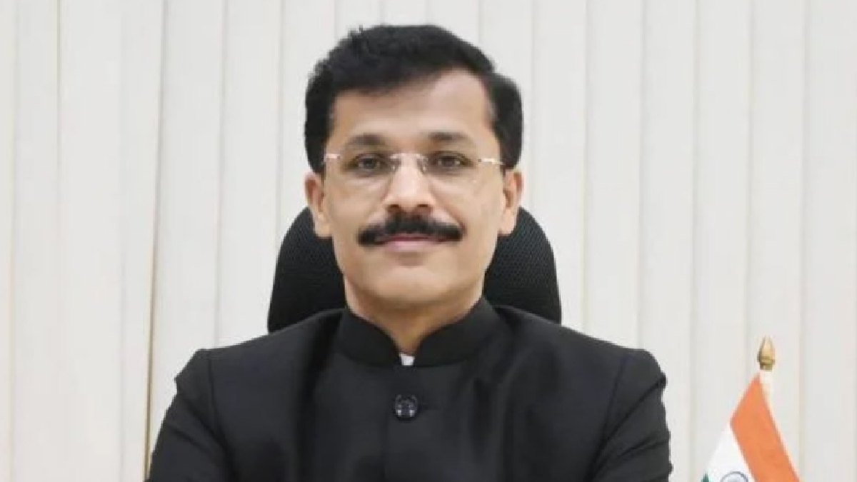 FDA Chief Tukaram Mundhe Goes Hunting For Health Pills, Finds ‘Disturbing’ Reality