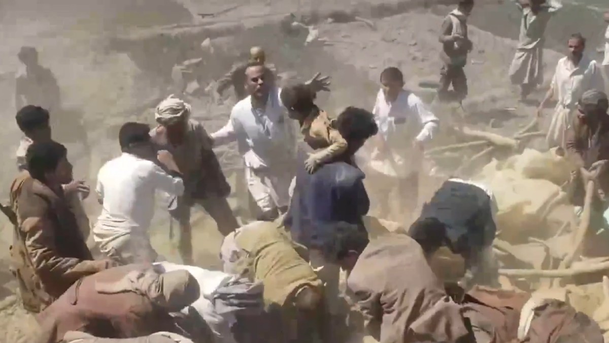 Yemen Airstrike Kills 9