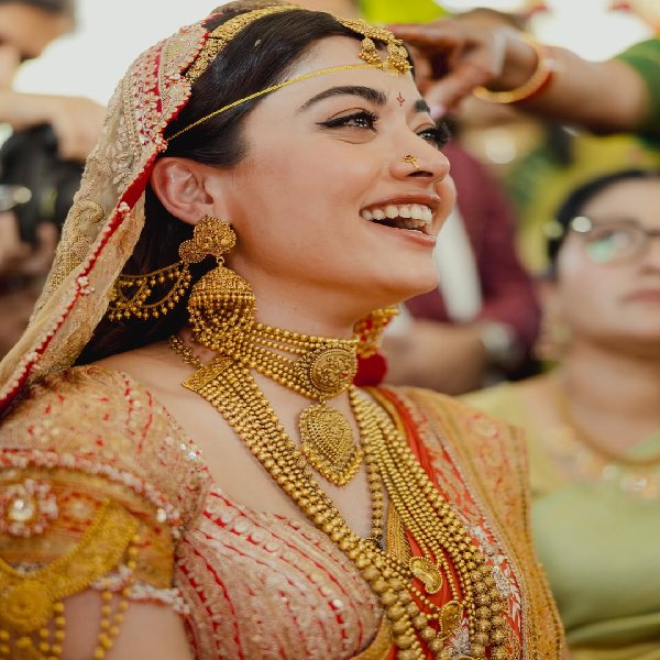 VIROSH is Official: Rashmika Mandanna and Vijay Deverakonda Share Breathless First Wedding Photos