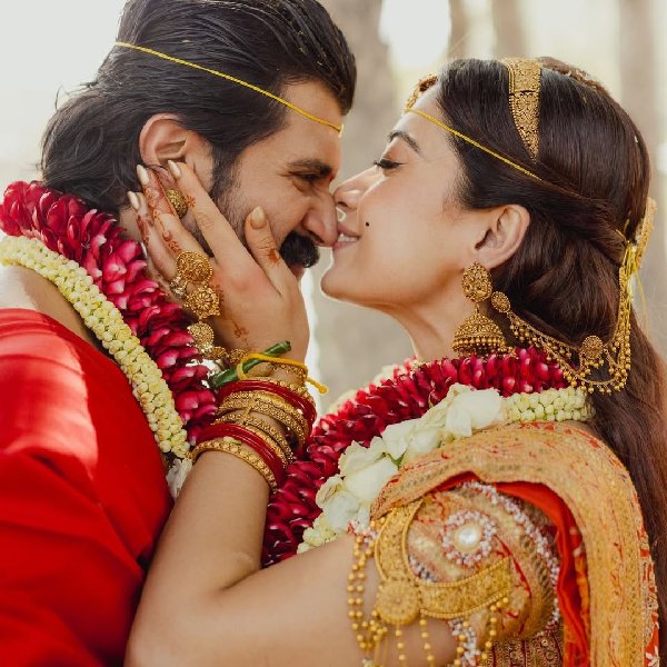 VIROSH is Official: Rashmika Mandanna and Vijay Deverakonda Share Breathless First Wedding Photos